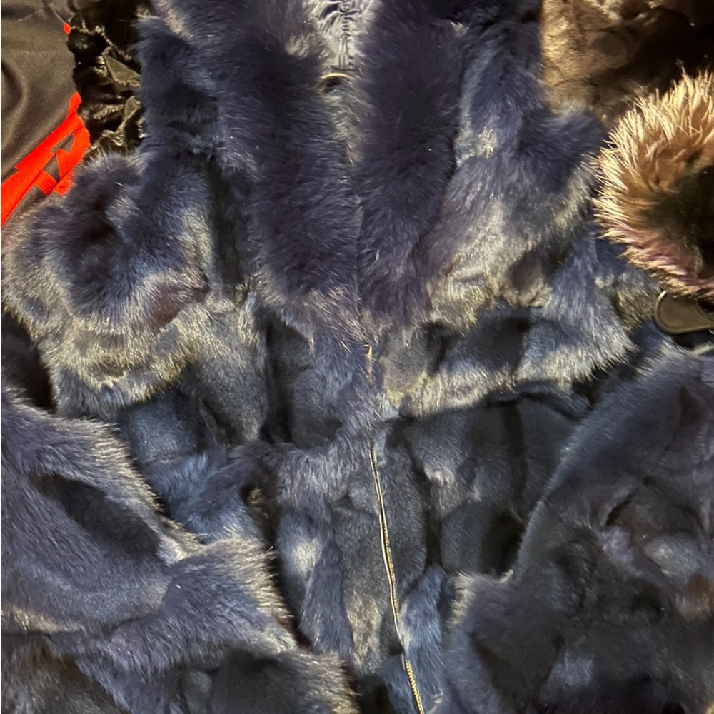 Fur - Picture 3 of 3